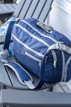 O/cdn/shop/files/Offsite-work-to-water-bag-top-angle-dyneema-wood-handle-1768937431_140.jpg