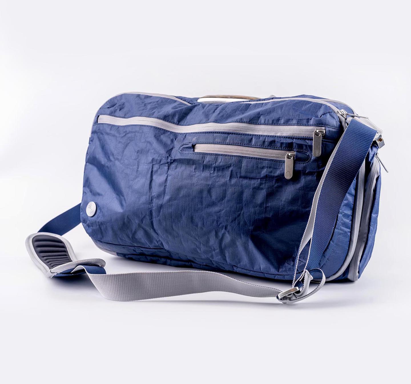 /cdn/shop/files/offsite-ocean-work-to-water-bag-front-view-1768937293_1440.jpg