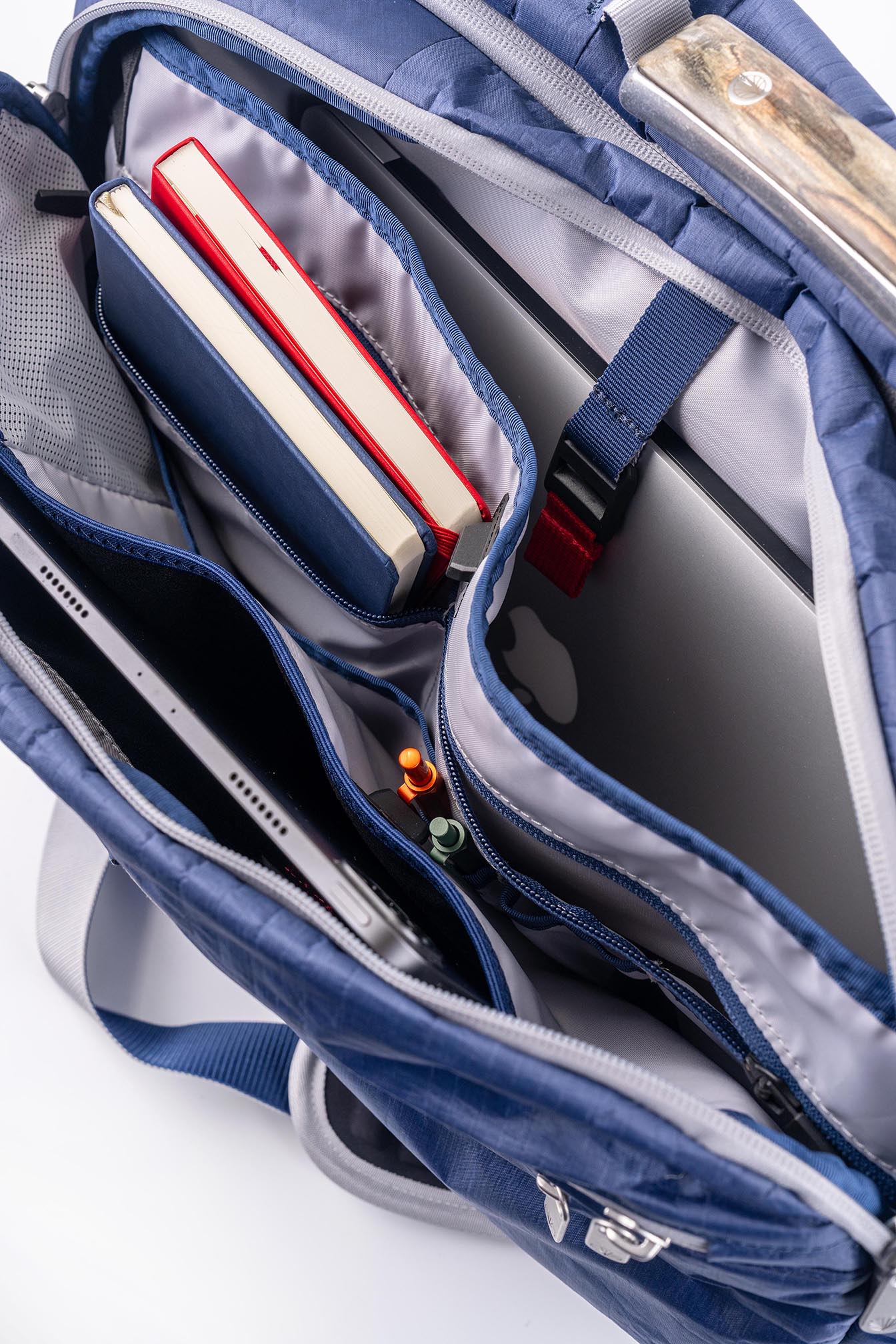 /cdn/shop/files/offsite-ocean-work-to-water-bag-interior-organization-1768937544_1344.jpg